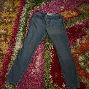 Levi High Rise Skinny Jeans